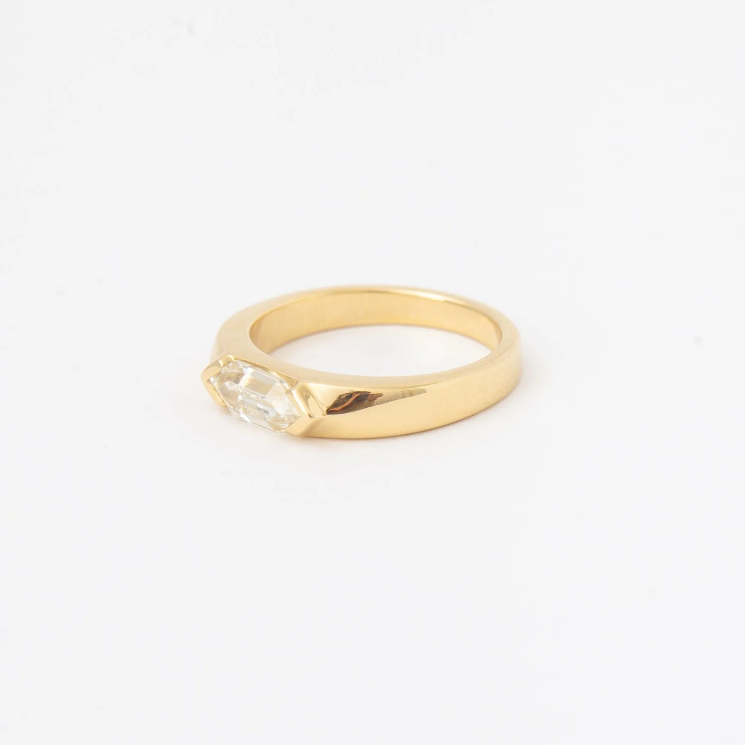 0.80 ct Hexagonal Diamond Signet