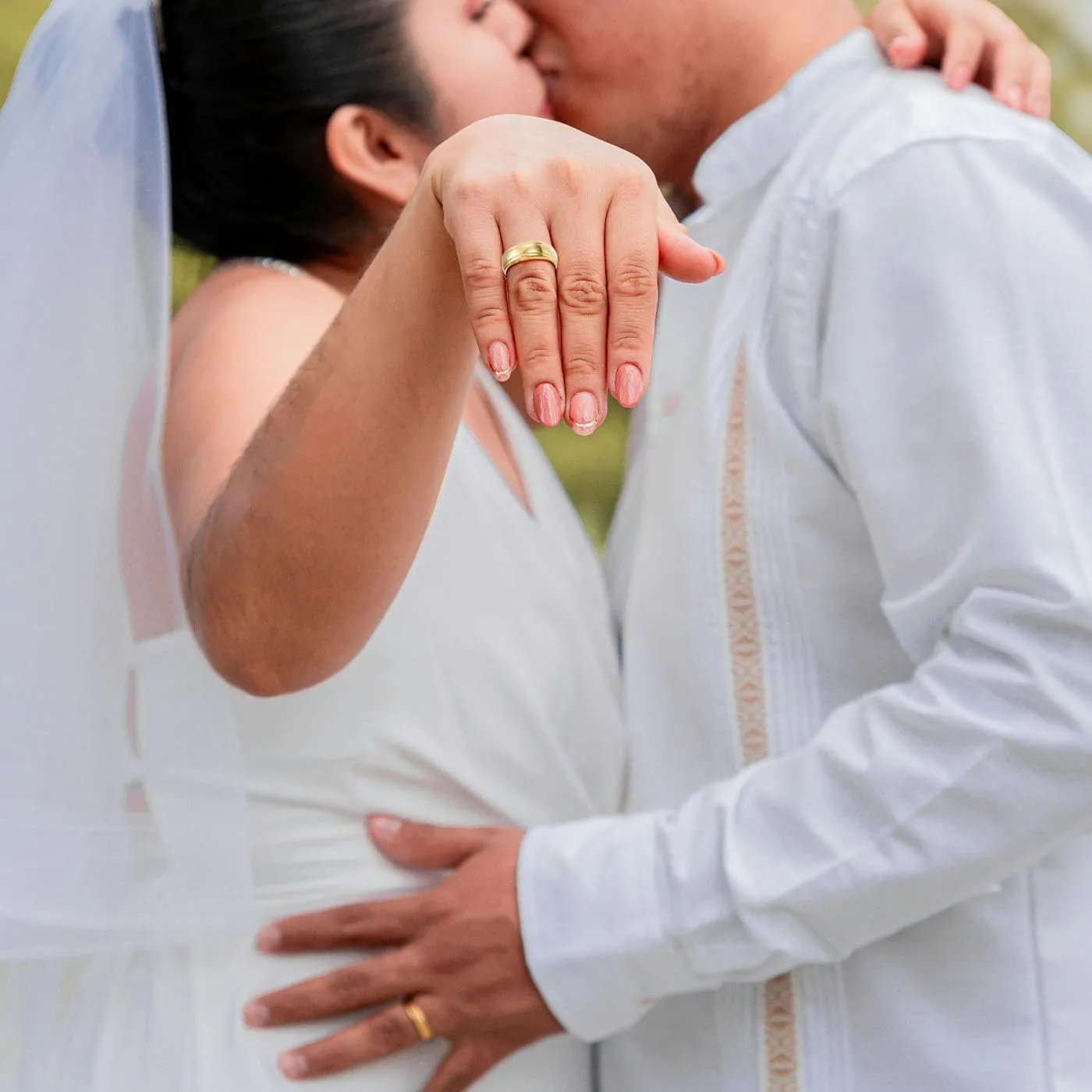 2PCS Matching Couple Rings for Women Promise Rings Wedding Bands Engagement Wedding Ring Sets for Him and Her Matching Couples Rings