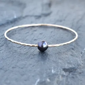 Adult Black Freshwater Pearl Bangle with Grommet