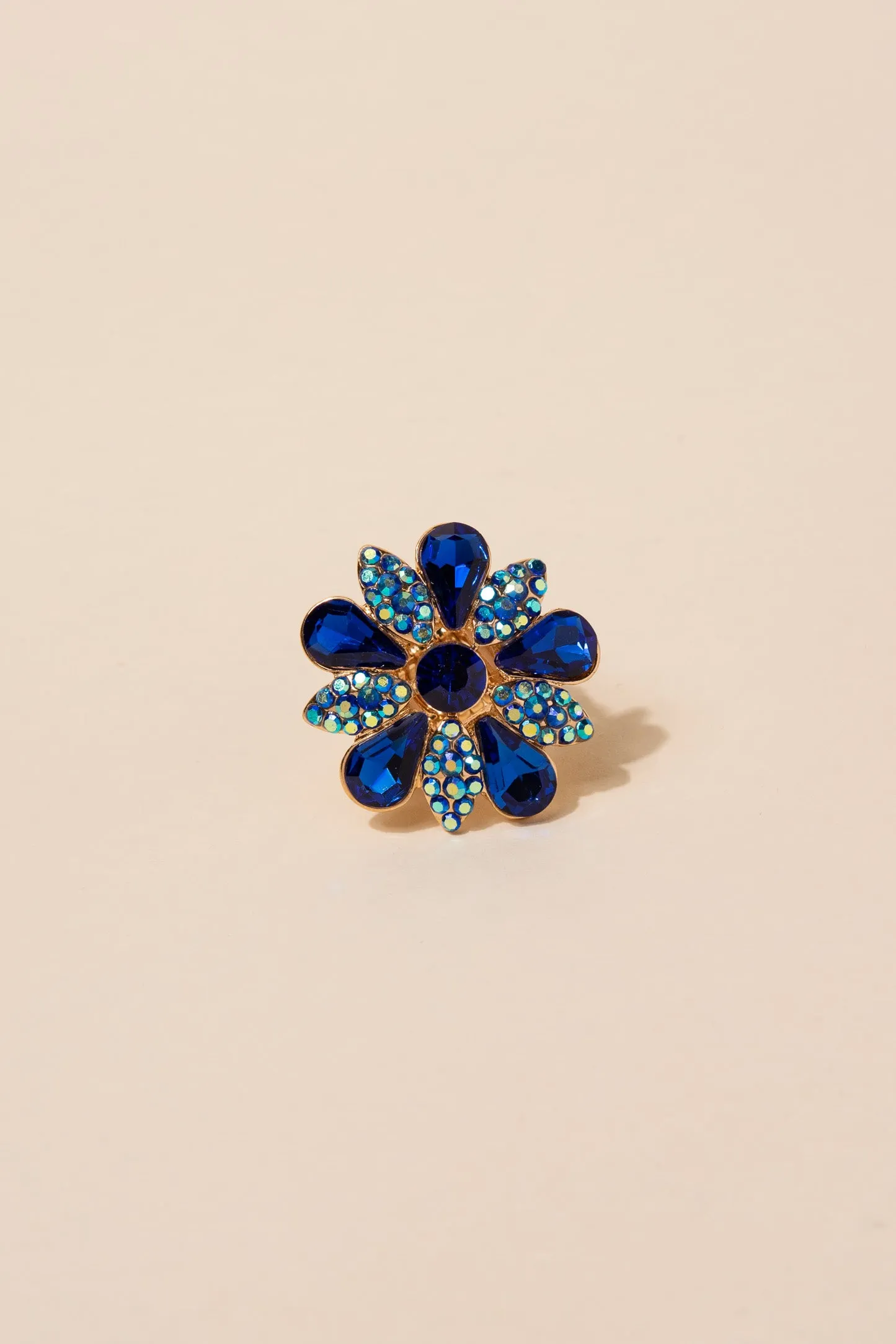Lilith Teardrop Flower Stone Ring