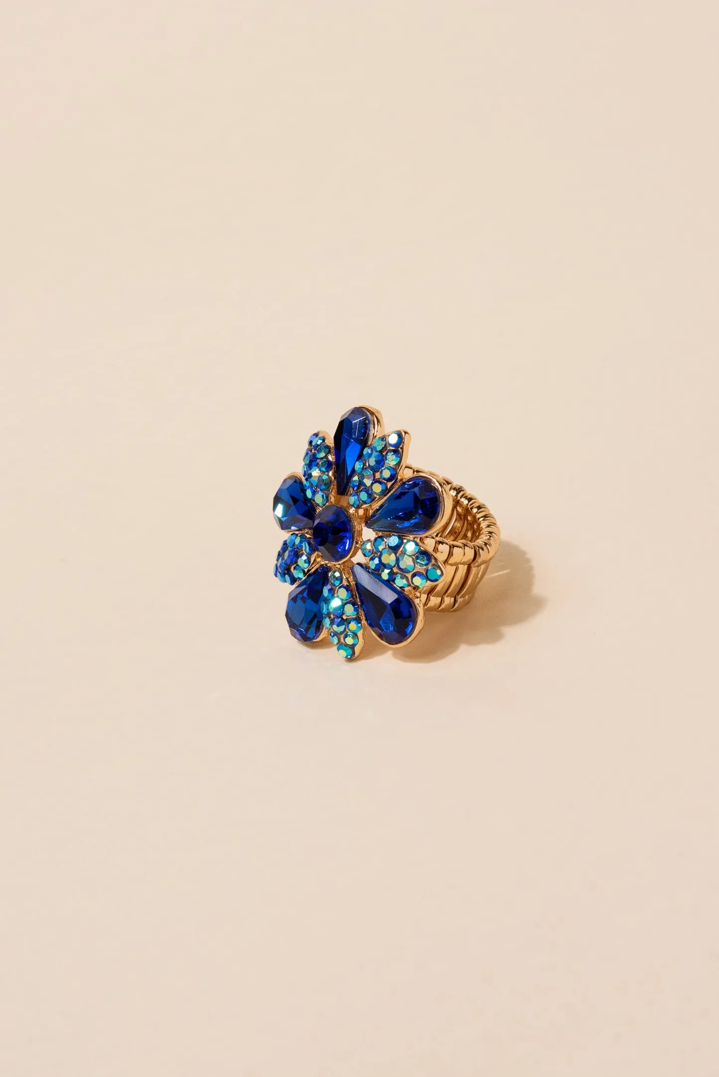 Lilith Teardrop Flower Stone Ring