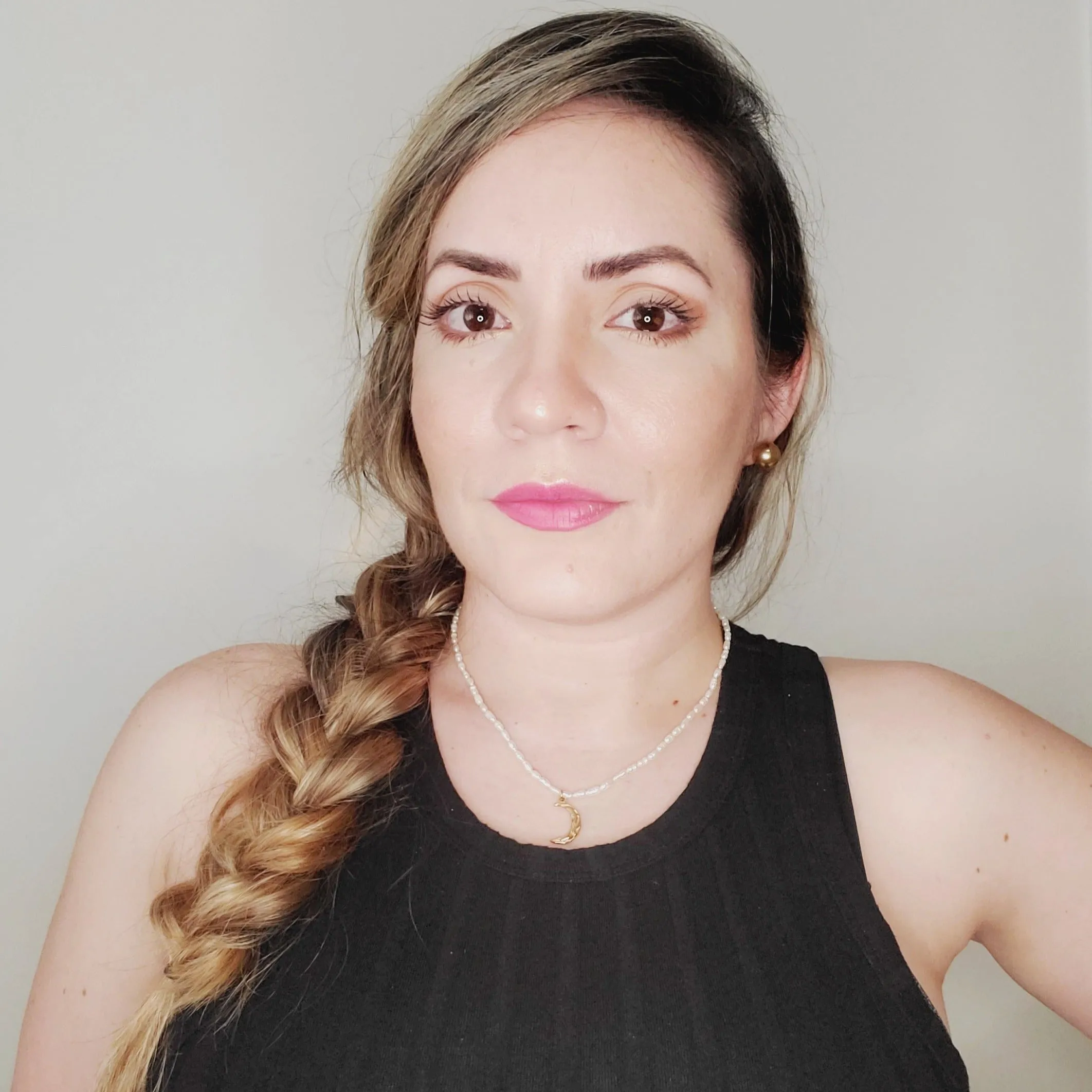 Pearluna Necklace
