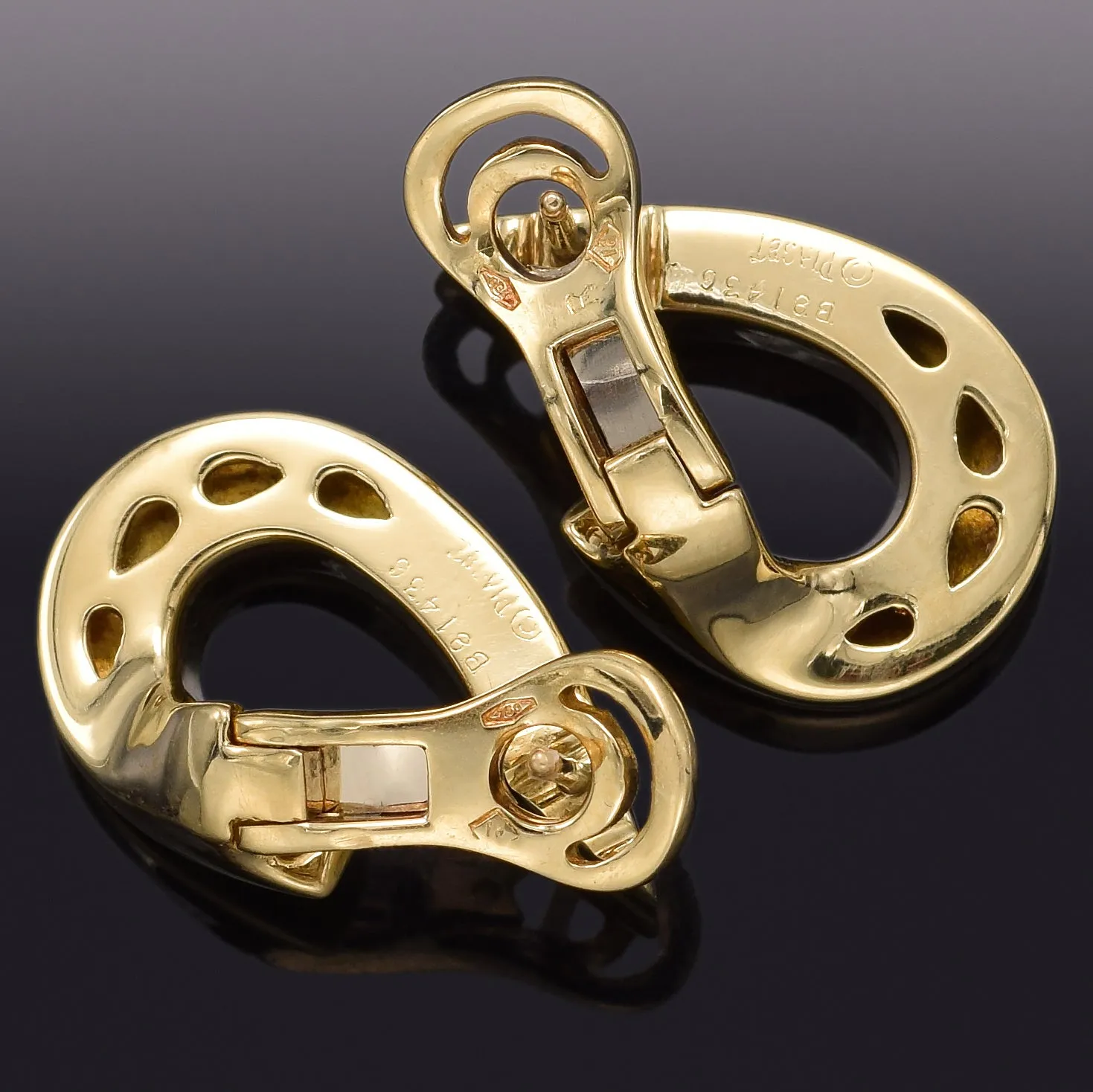 Piaget 18K Yellow Gold Latch Back Drop Earrings