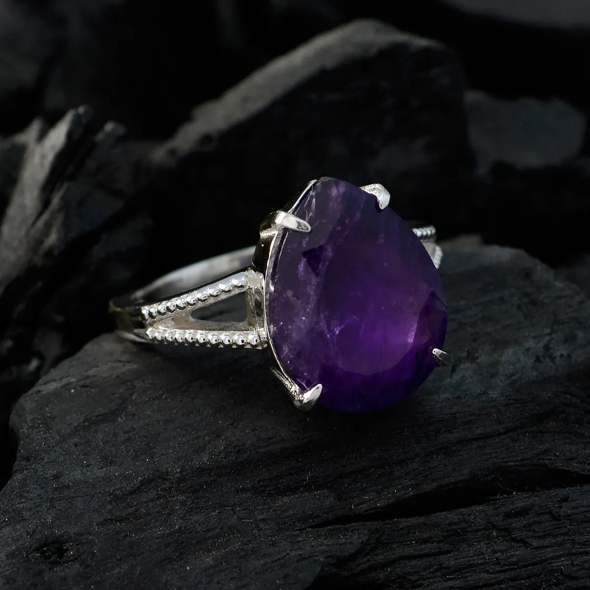 Ravishing Gems Amethyst 925 Sterling Silver Ring Gift For Mother