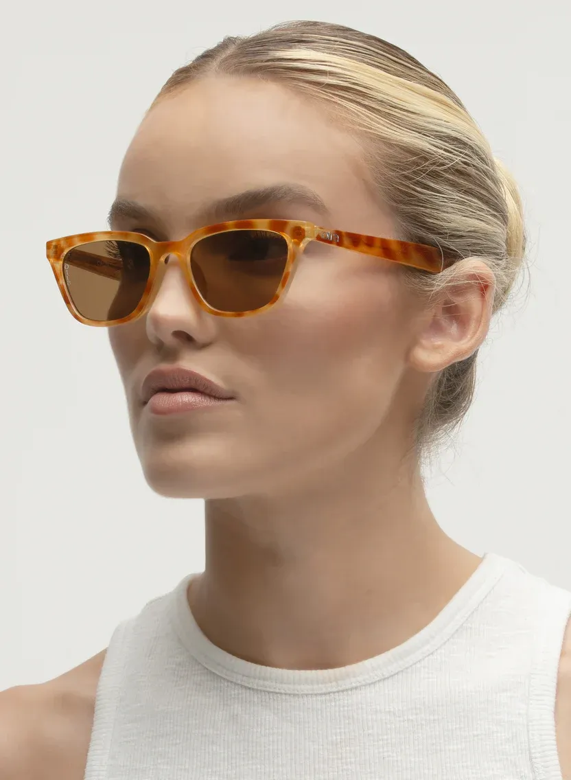 Seva - Orange Tort/Brown