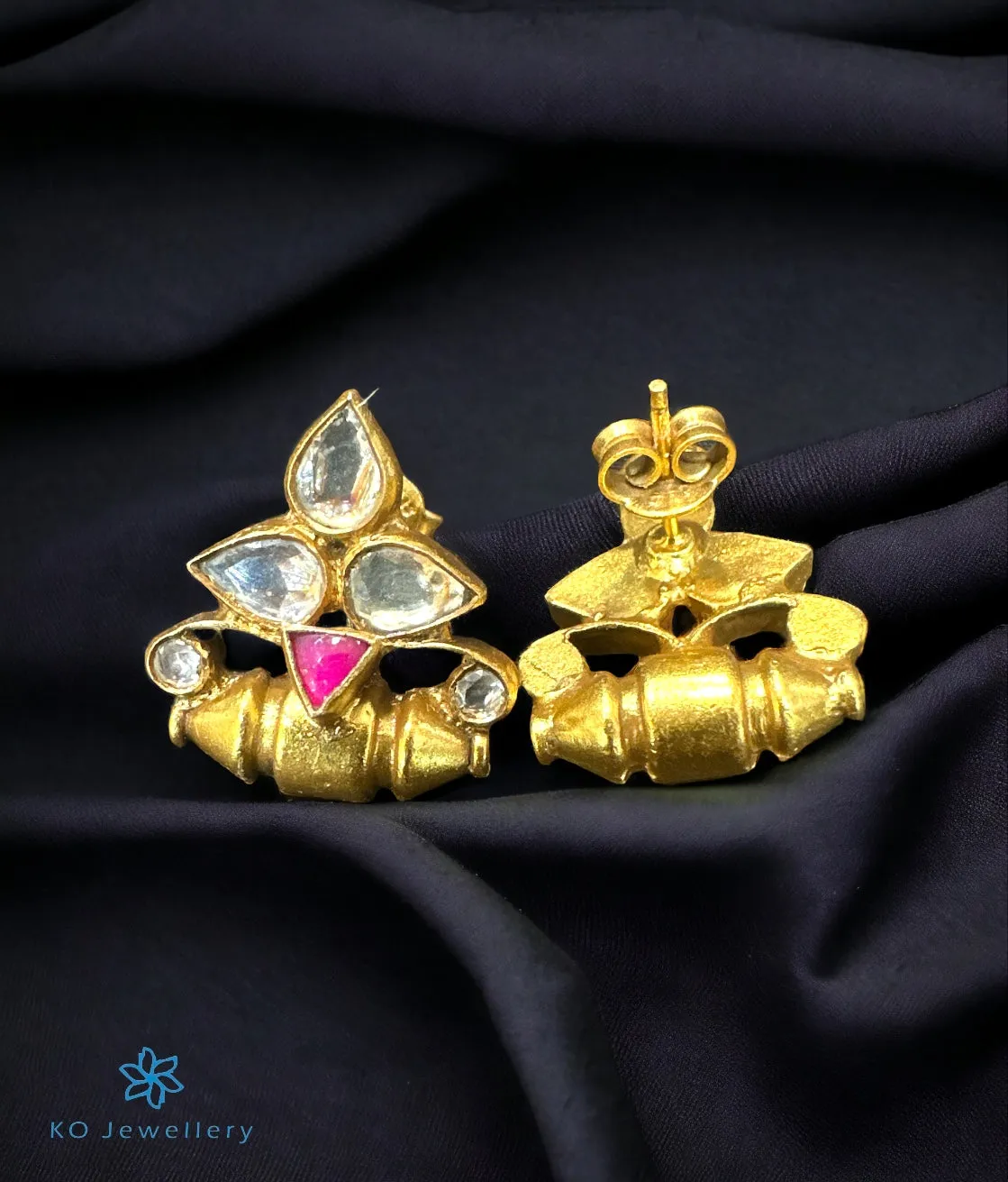 The Silver Kundan Earrings