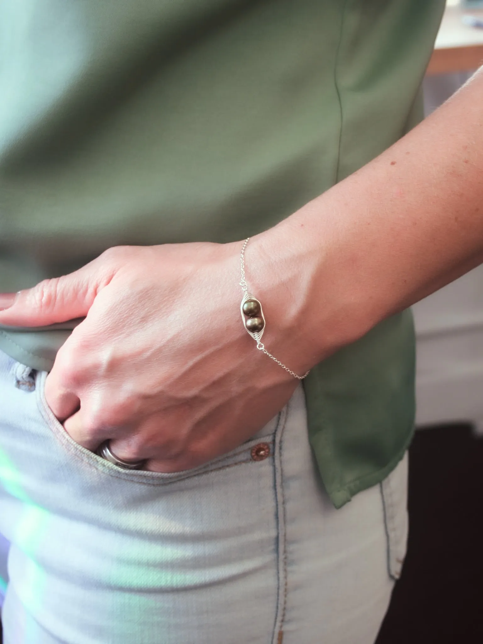 Two peas in a pod bracelet [made to order]