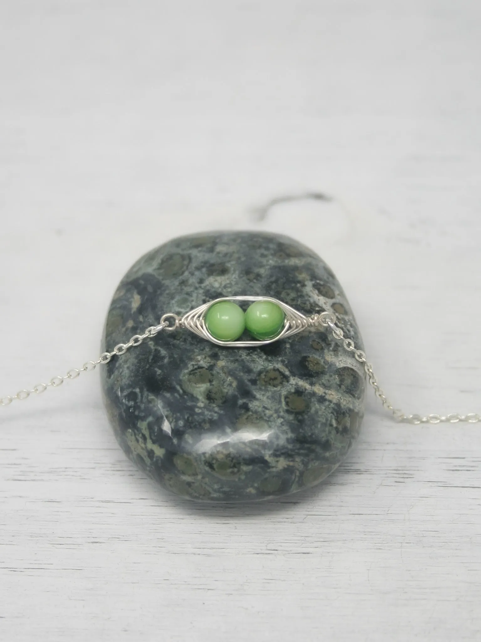 Two peas in a pod bracelet [made to order]